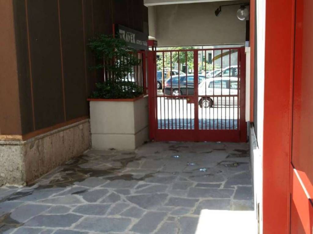appartamento in affitto a Milano in zona Famagosta