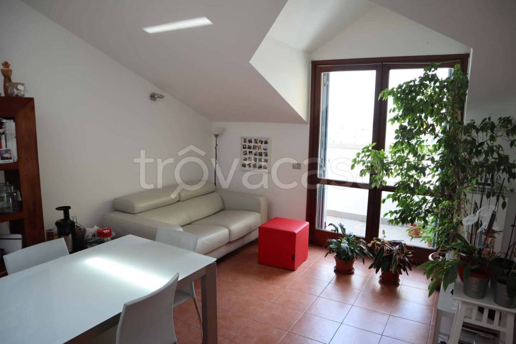 appartamento in affitto a Milano in zona Isola