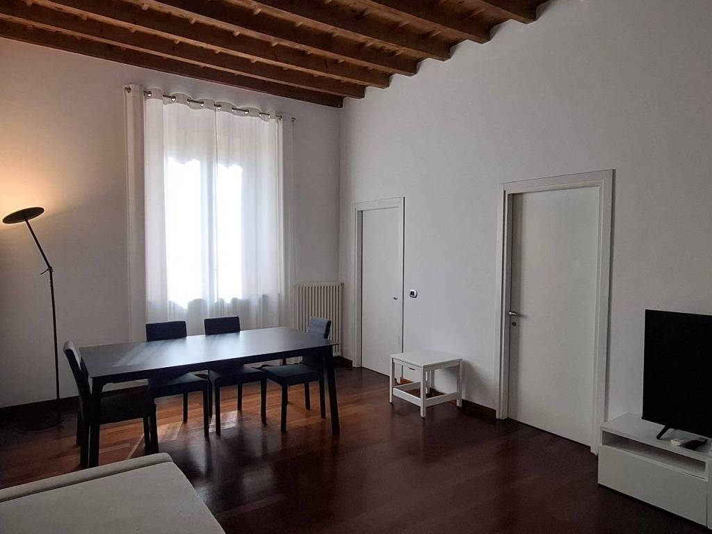 appartamento in affitto a Milano in zona Centro Storico
