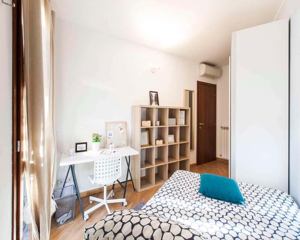 negozio in affitto a Milano in zona Piazzale Lodi