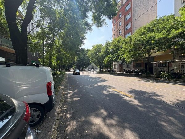 negozio in affitto a Milano in zona Solari