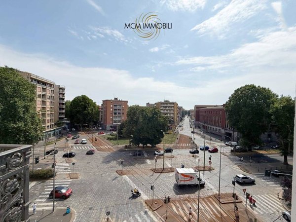 appartamento in affitto a Milano in zona Centro Direzionale