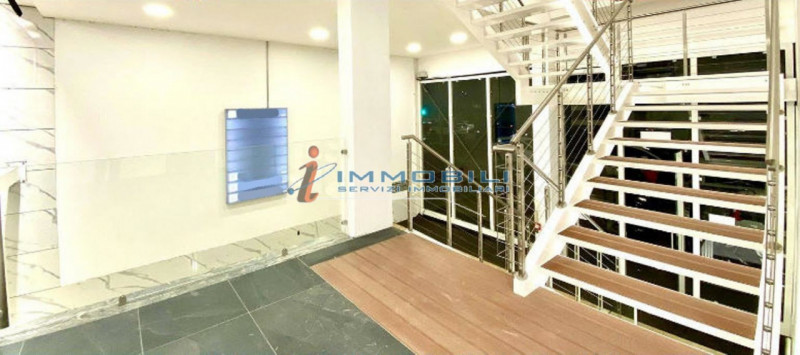 locale di sgombero in affitto a Milano