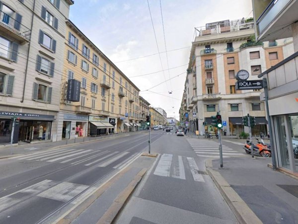 negozio in affitto a Milano in zona Solari