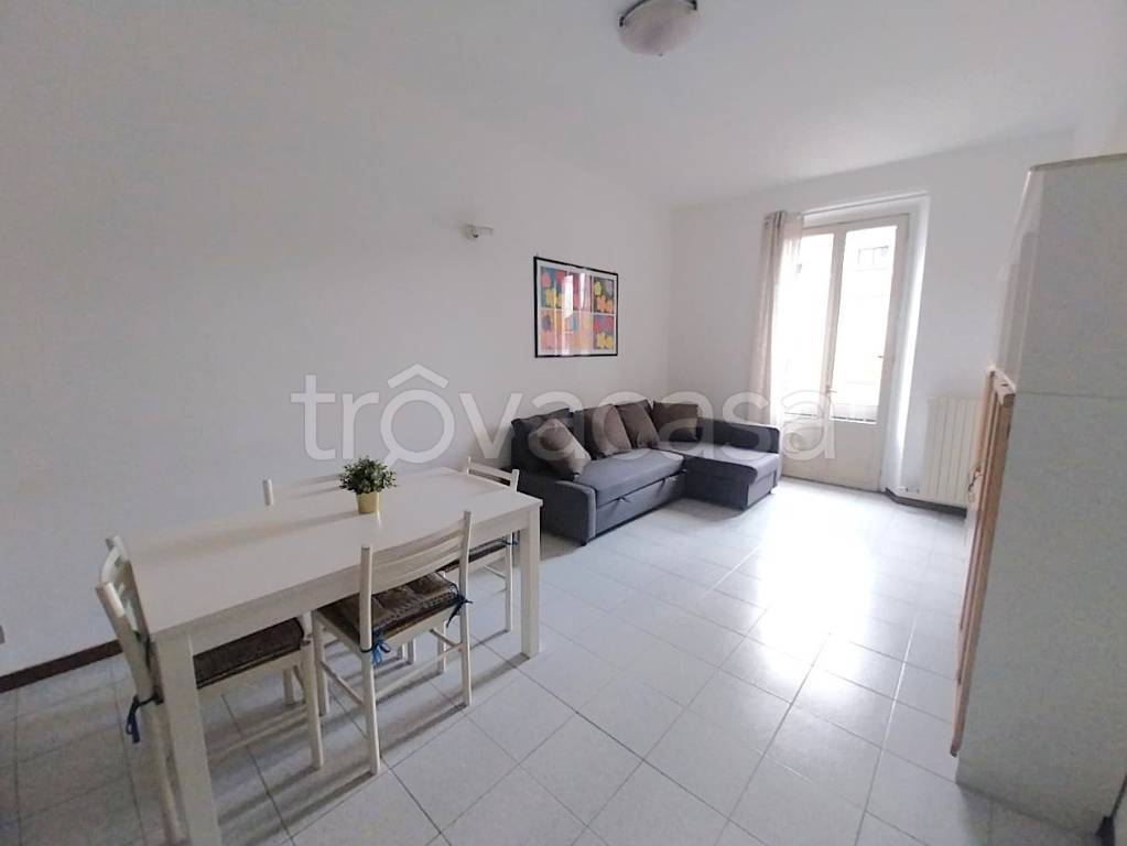 appartamento in affitto a Milano in zona Porta Genova