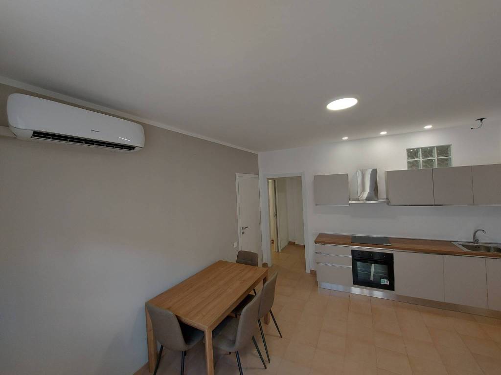 appartamento in affitto a Milano in zona Famagosta