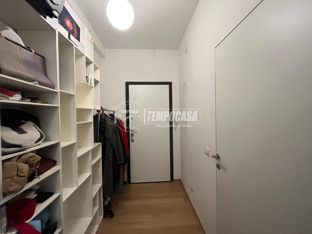 negozio in affitto a Milano in zona Stazione Centrale