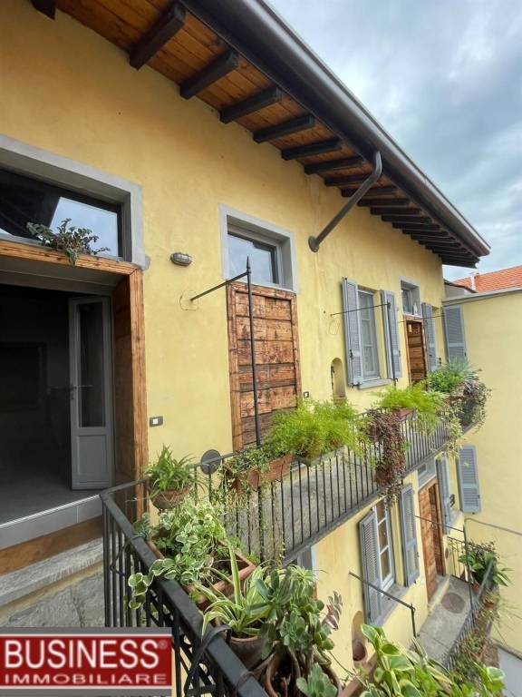 appartamento in affitto a Milano in zona Baggio