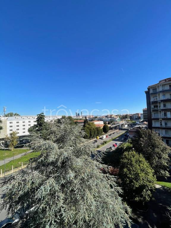 appartamento in affitto a Milano