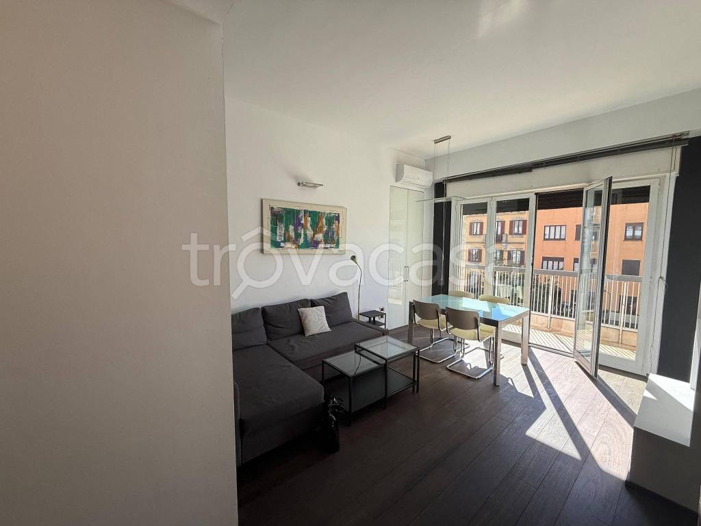 appartamento in affitto a Milano in zona Guastalla