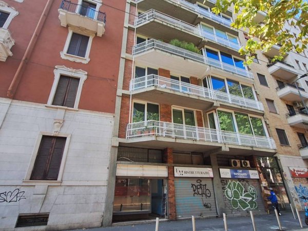 negozio in affitto a Milano in zona Porta Romana
