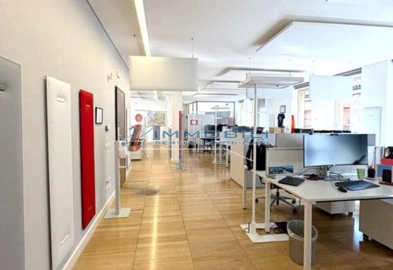 ufficio in affitto a Milano