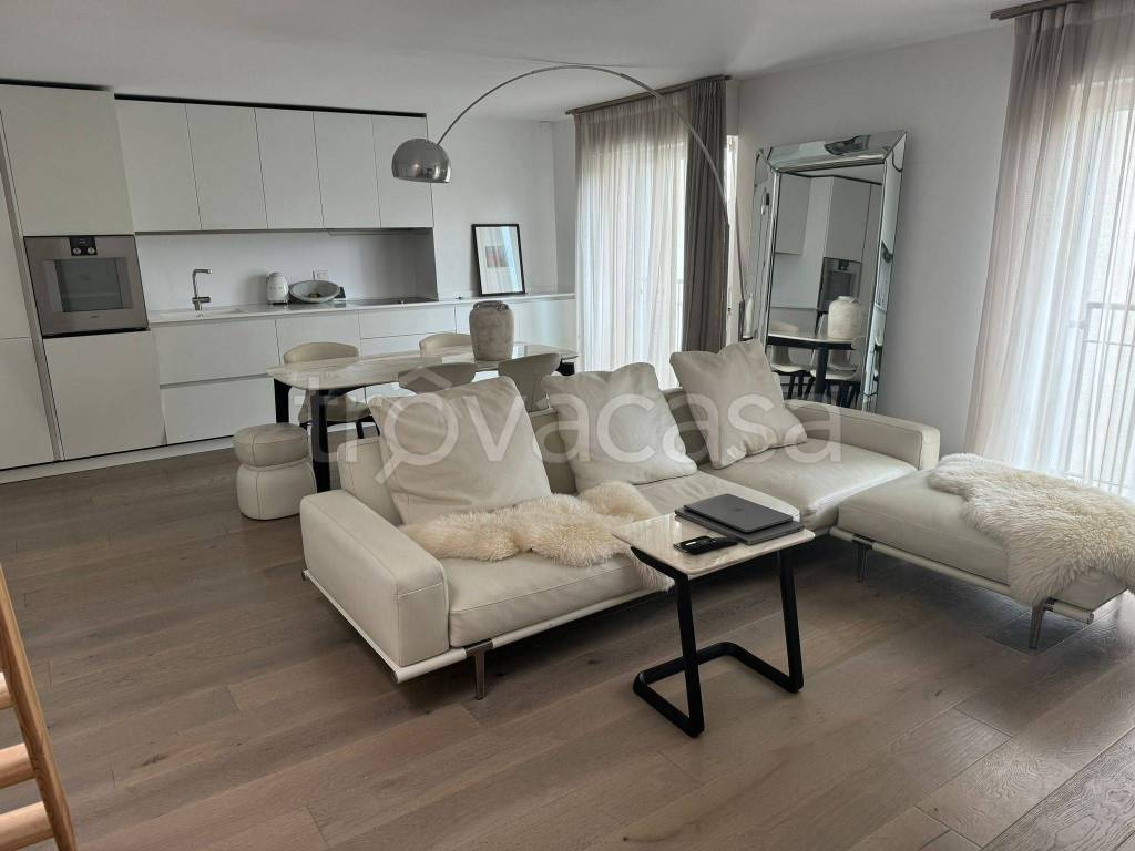 appartamento in affitto a Milano in zona Isola