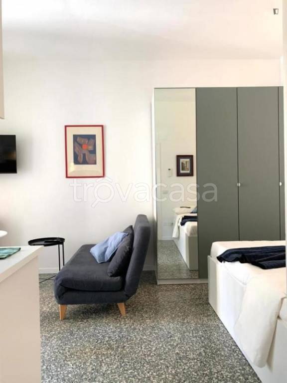 appartamento in affitto a Milano in zona Lorenteggio