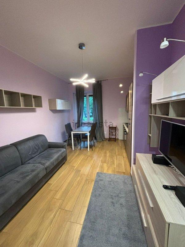 appartamento in affitto a Milano in zona Lorenteggio