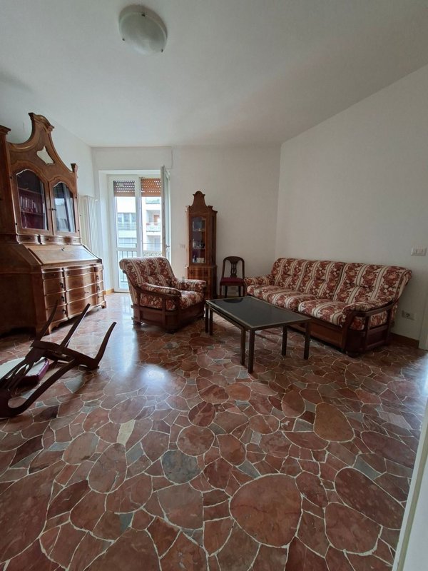 appartamento in affitto a Milano in zona Piazzale Lodi