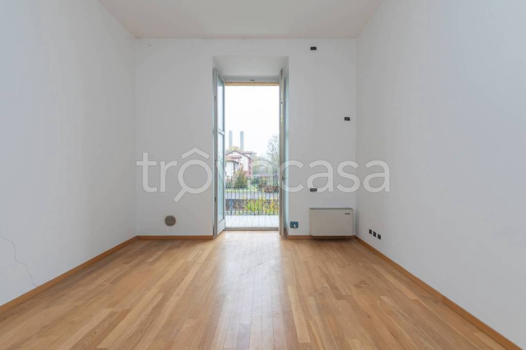 appartamento in affitto a Milano in zona Famagosta