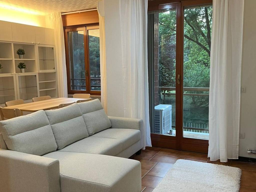 appartamento in affitto a Milano in zona Vigentino