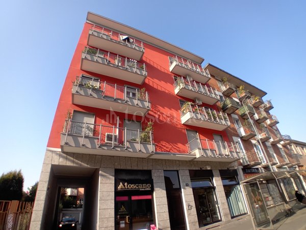 appartamento in affitto a Milano in zona Famagosta