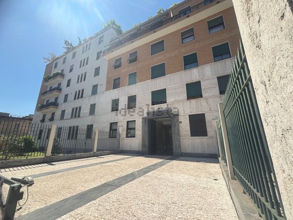 appartamento in affitto a Milano in zona Centro Direzionale
