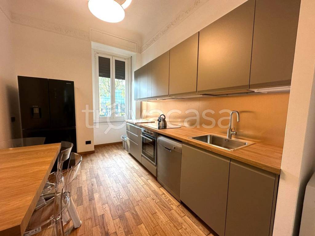appartamento in affitto a Milano in zona Famagosta