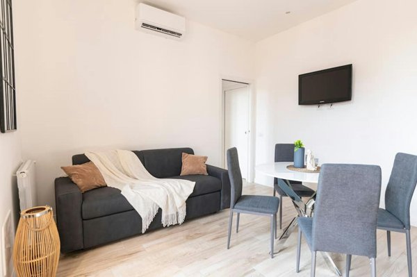 appartamento in affitto a Milano in zona Famagosta