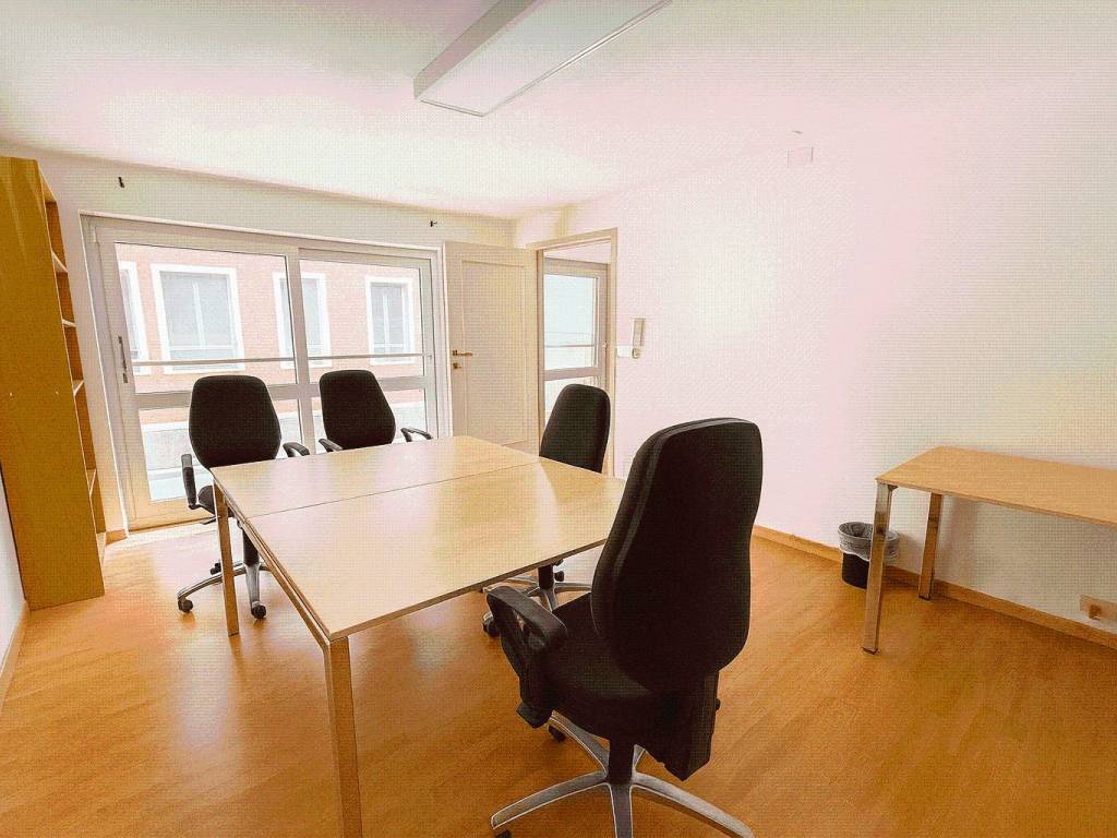 ufficio in affitto a Milano in zona Guastalla