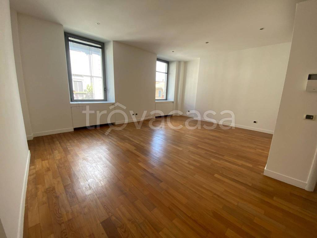 appartamento in affitto a Milano in zona Cadorna