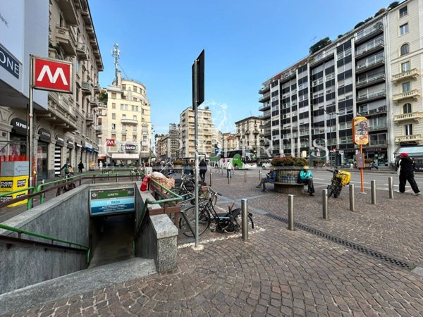 negozio in affitto a Milano