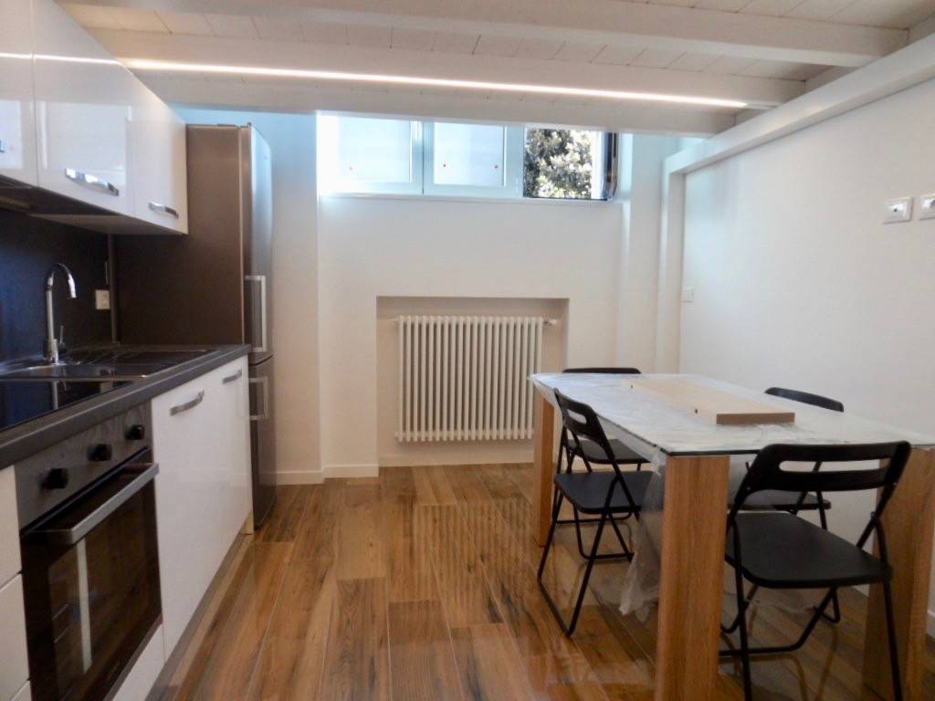 appartamento in affitto a Milano in zona Famagosta