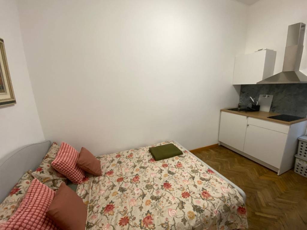 monolocale in affitto a Milano in zona Solari