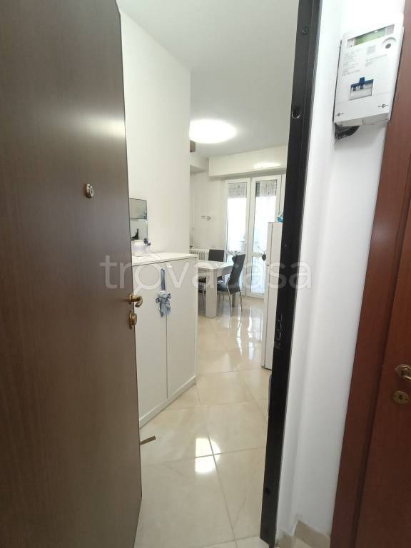 appartamento in affitto a Milano in zona Baggio