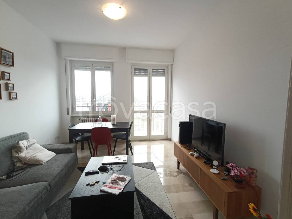 appartamento in affitto a Milano in zona Baggio