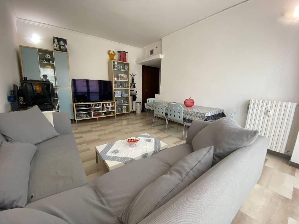 appartamento in affitto a Milano in zona Famagosta