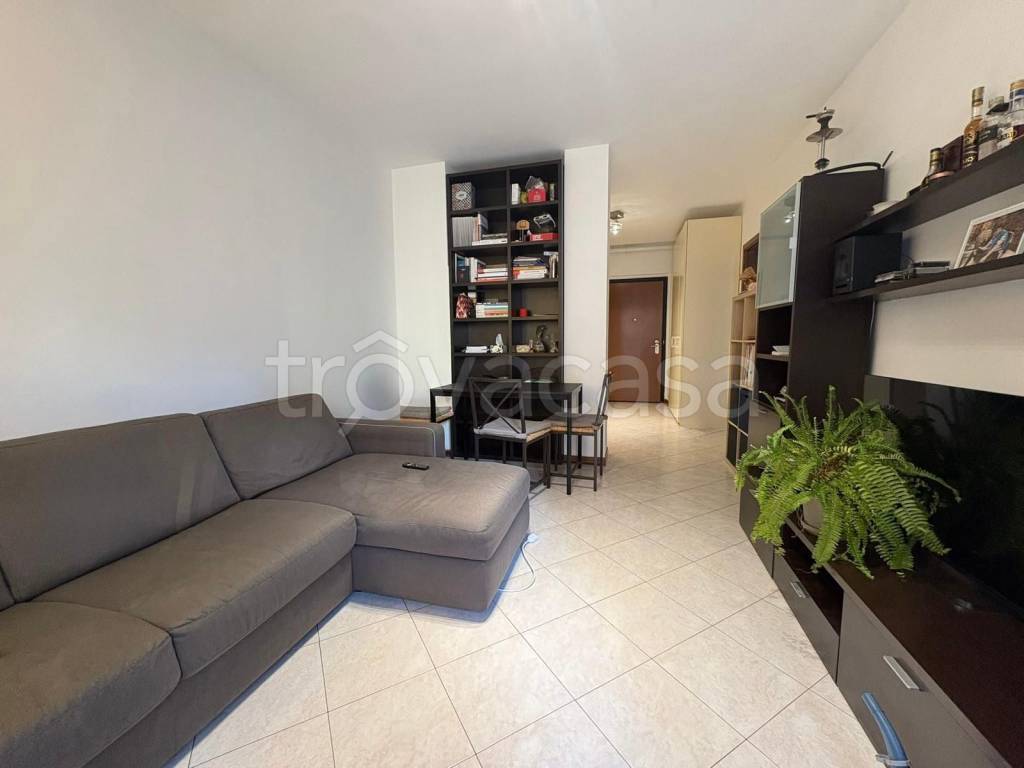 appartamento in affitto a Milano in zona Segnano