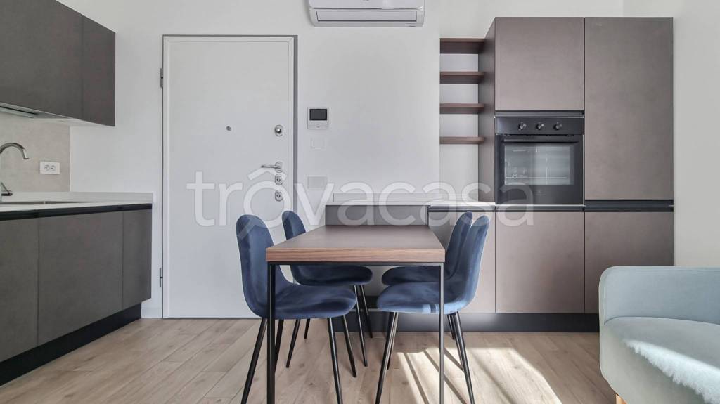 appartamento in affitto a Milano in zona Solari