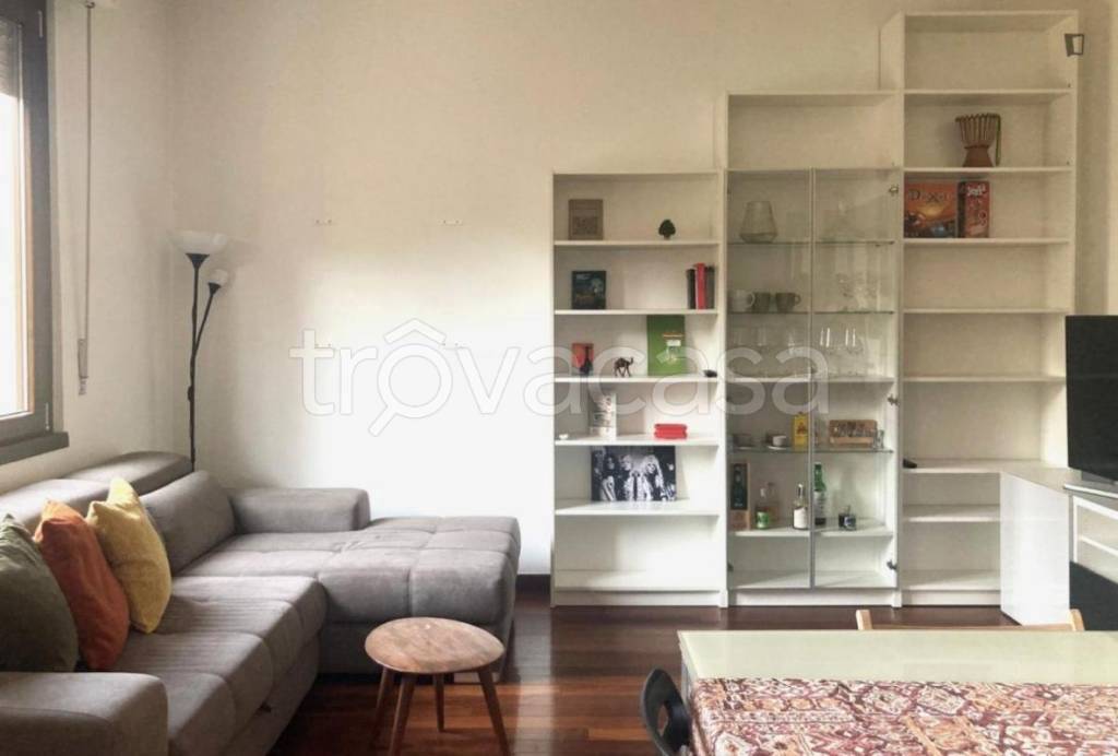 appartamento in affitto a Milano in zona Corvetto