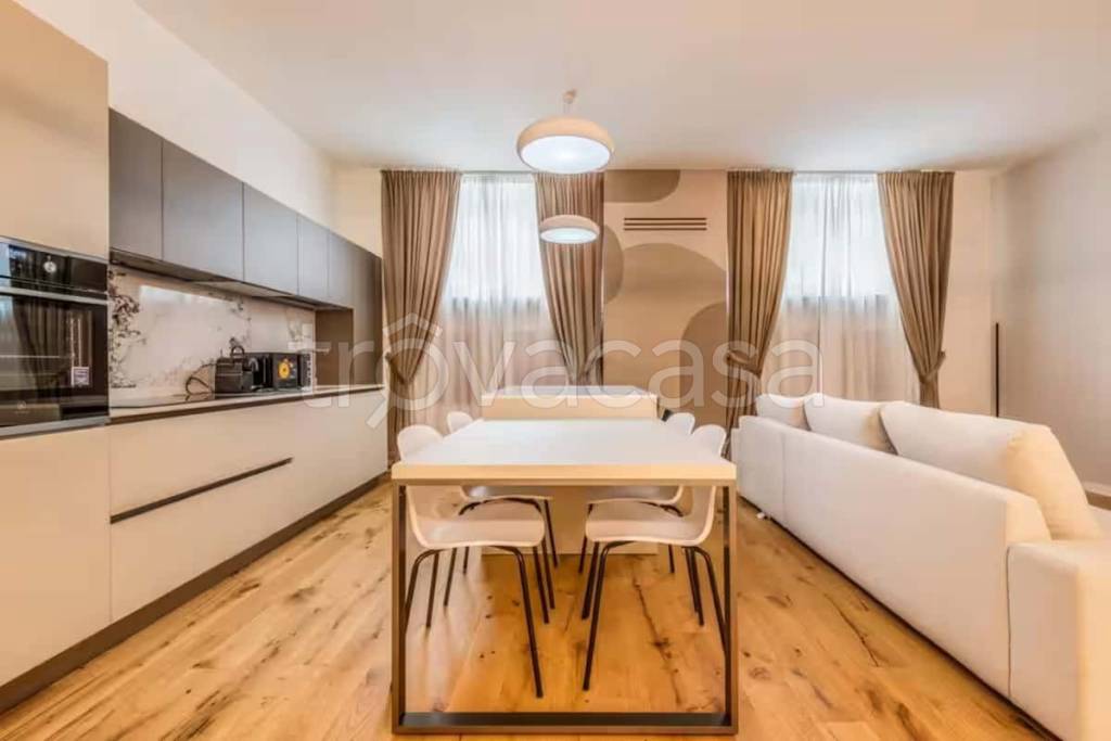 appartamento in affitto a Milano in zona Sempione