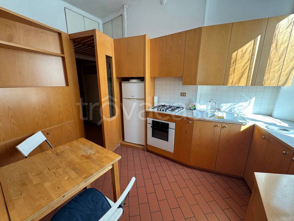 appartamento in affitto a Milano in zona Famagosta