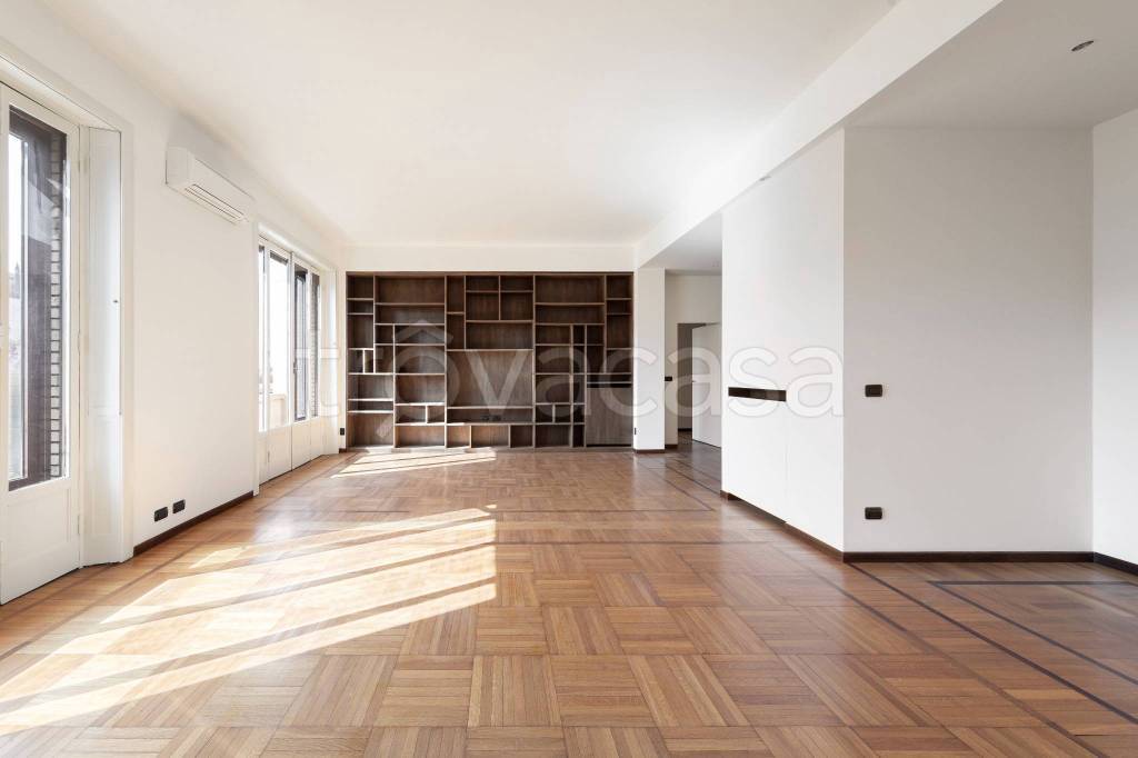 appartamento in affitto a Milano in zona Porta Nuova