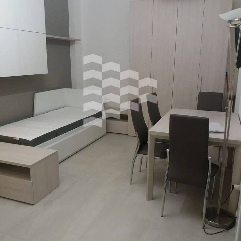 appartamento in affitto a Milano in zona Famagosta