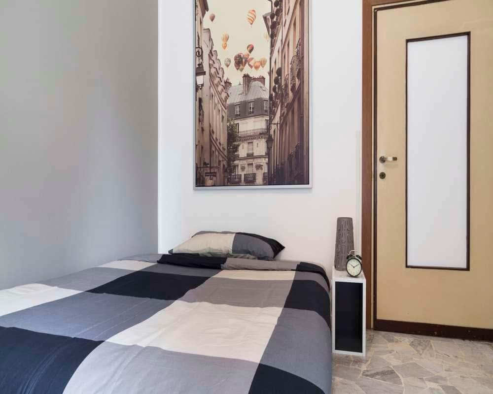 negozio in affitto a Milano in zona Lorenteggio