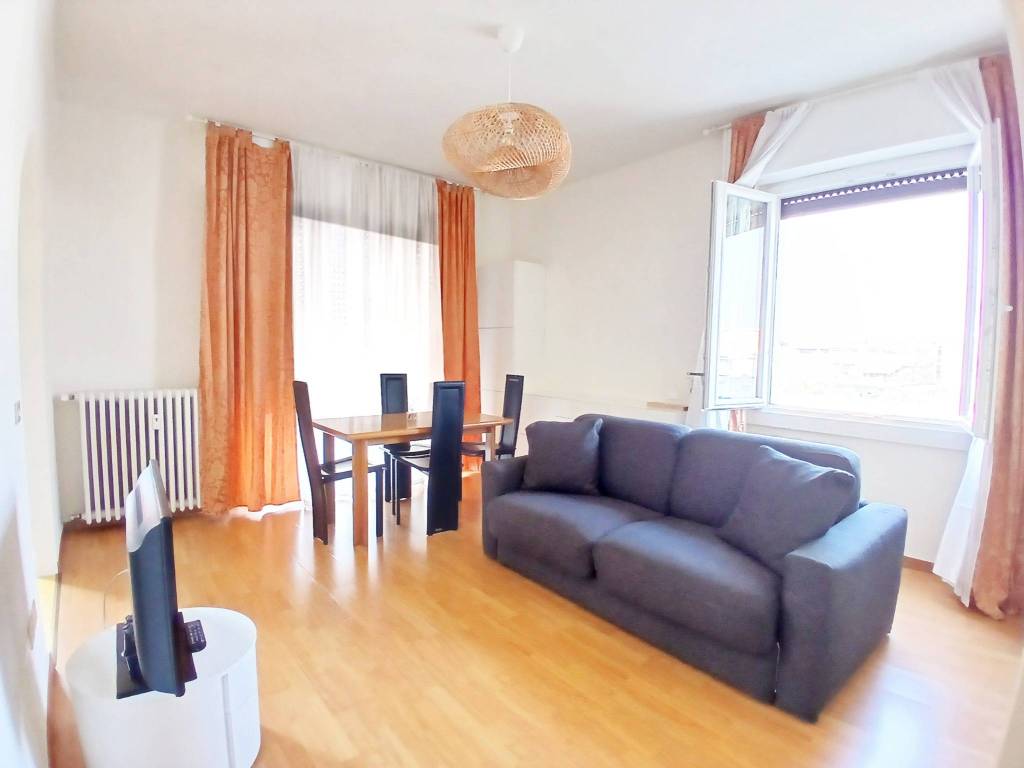 appartamento in affitto a Milano in zona Lorenteggio