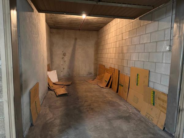 negozio in affitto a Milano