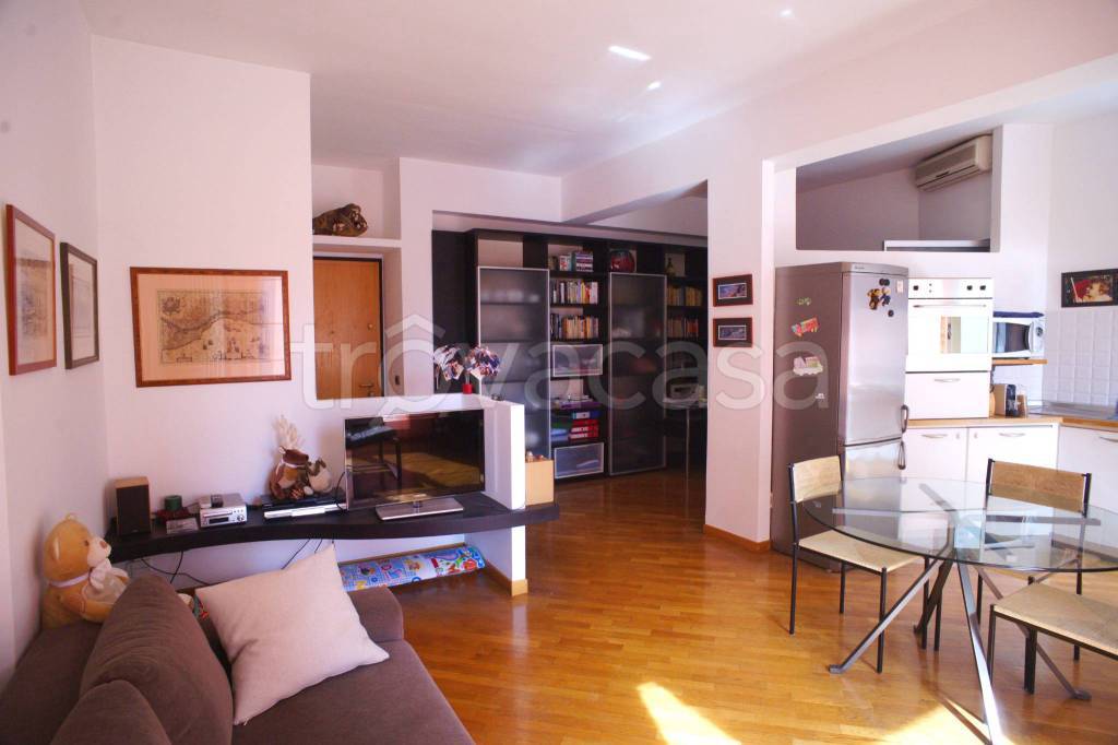 appartamento in affitto a Milano in zona Solari