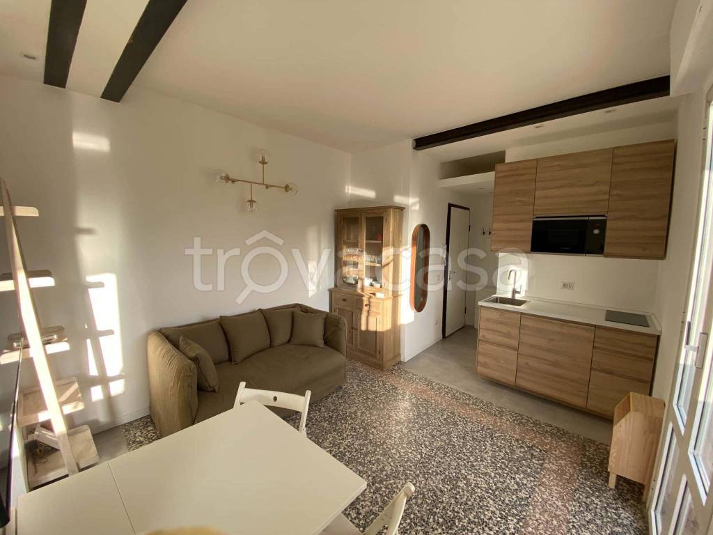 appartamento in affitto a Milano in zona Rogoredo