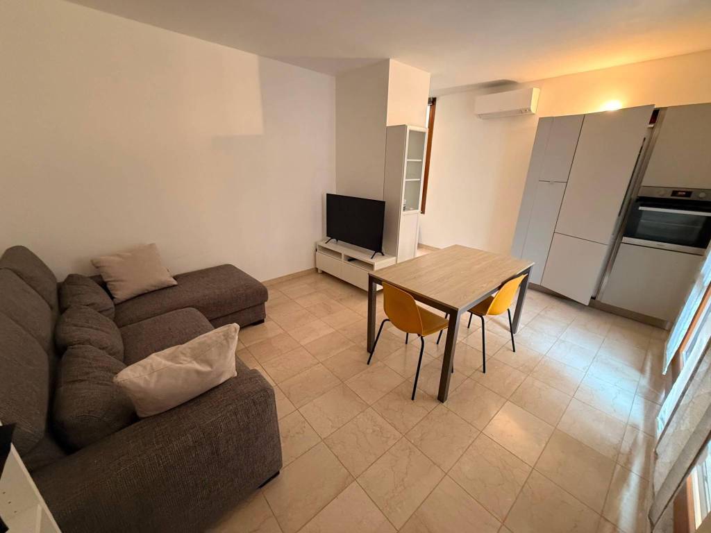 appartamento in affitto a Milano in zona Corvetto