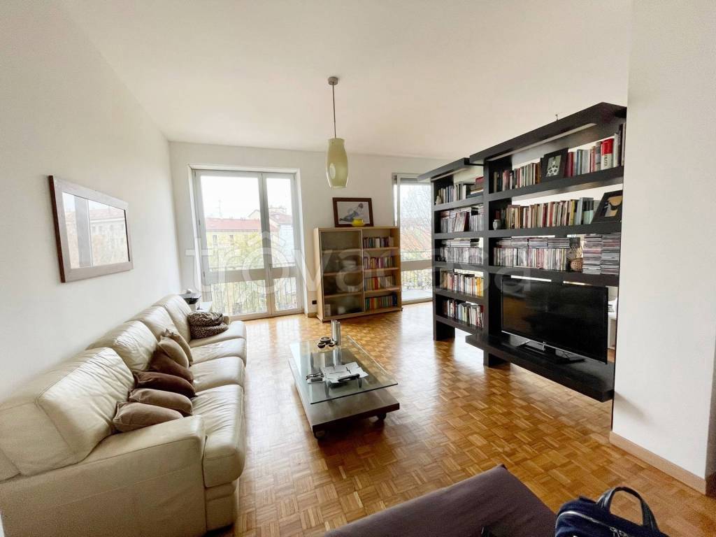 appartamento in affitto a Milano in zona Bocconi