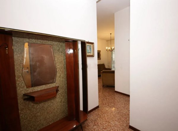 camera singola in affitto a Milano in zona Sempione