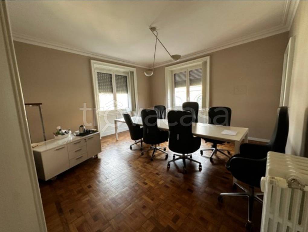 ufficio in affitto a Milano